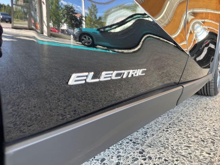 LEXUS UX 2021