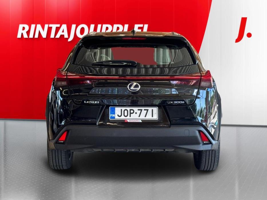 LEXUS UX 2021