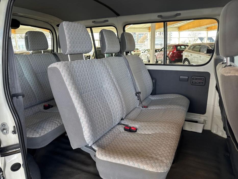 TOYOTA Hiace 2006
