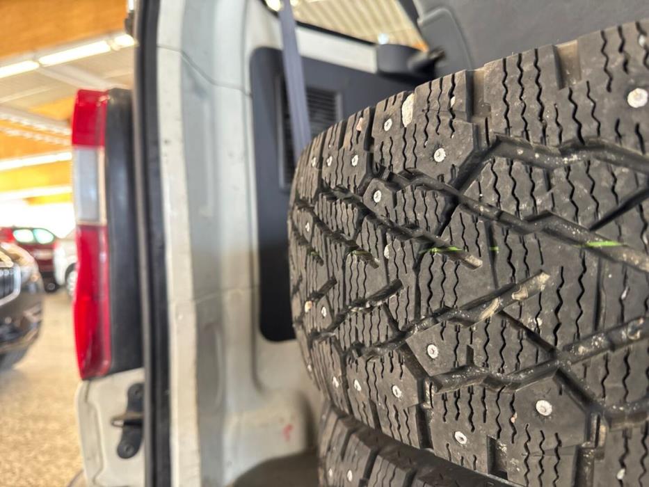 TOYOTA Hiace 2006