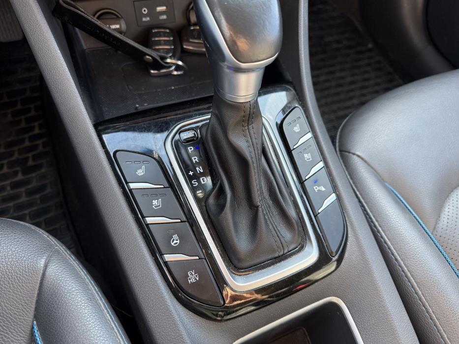 HYUNDAI IONIQ plug-in 2017