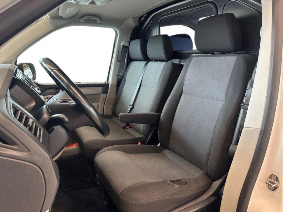 VOLKSWAGEN Transporter 2019