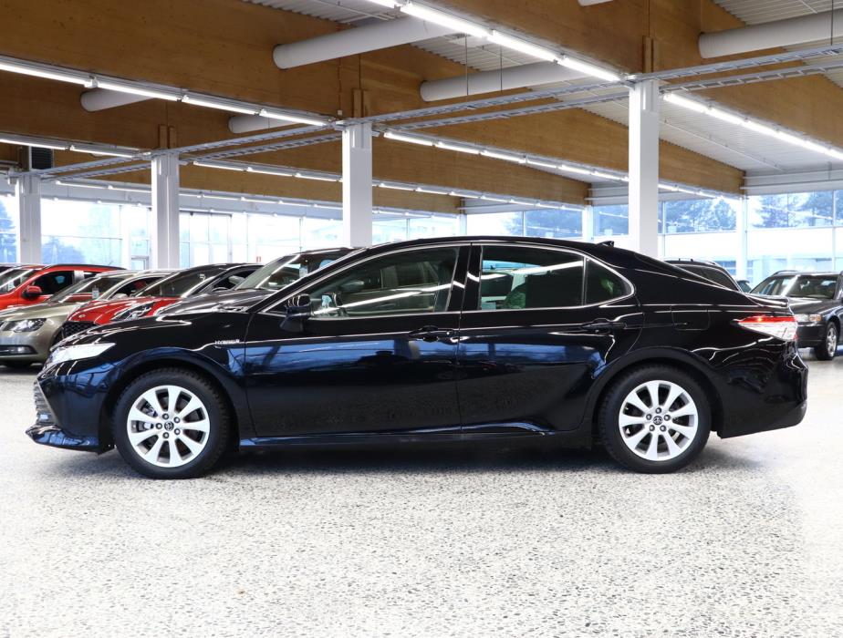 TOYOTA Camry 2019