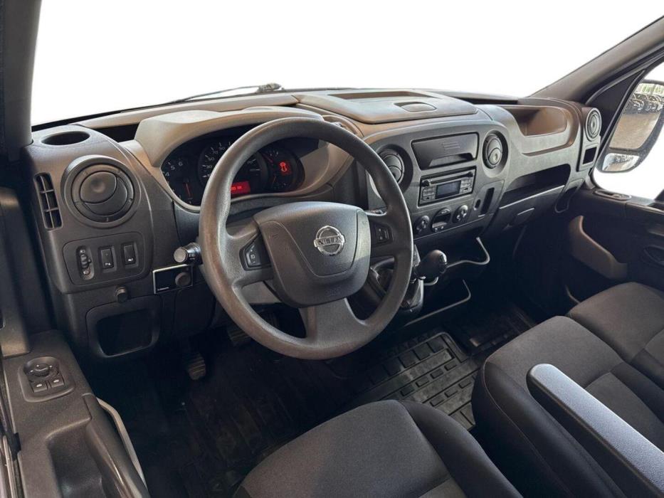 NISSAN NV400 2017