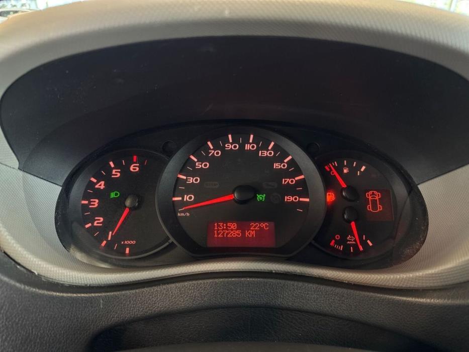 NISSAN NV400 2017