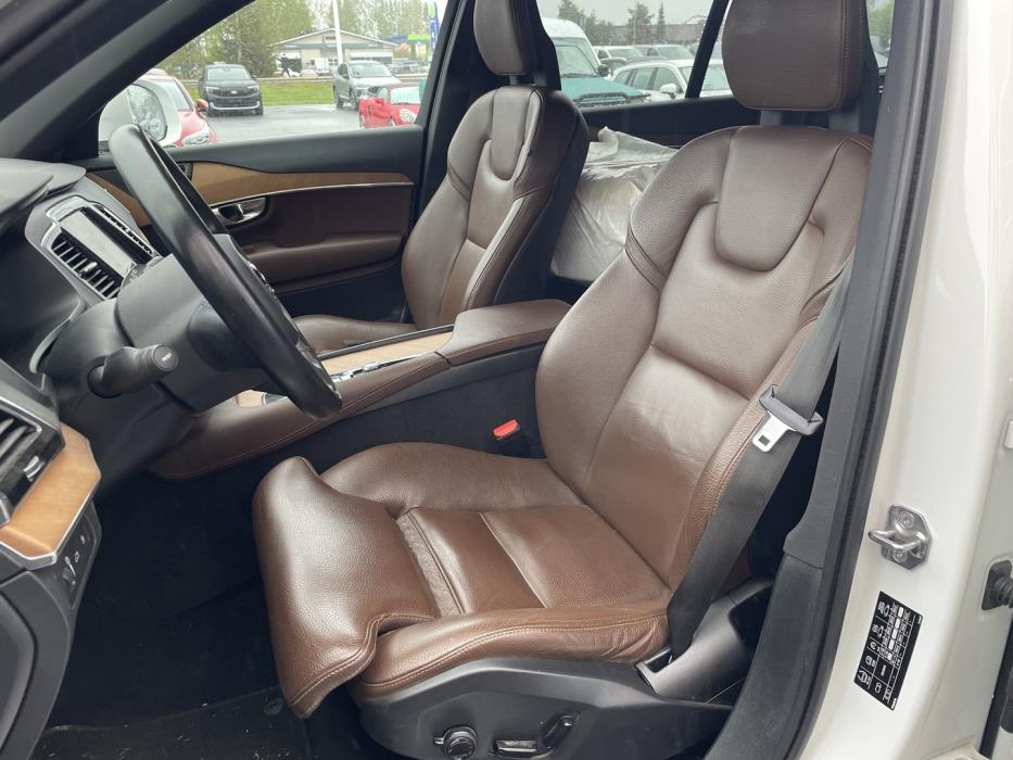 VOLVO XC90 2021