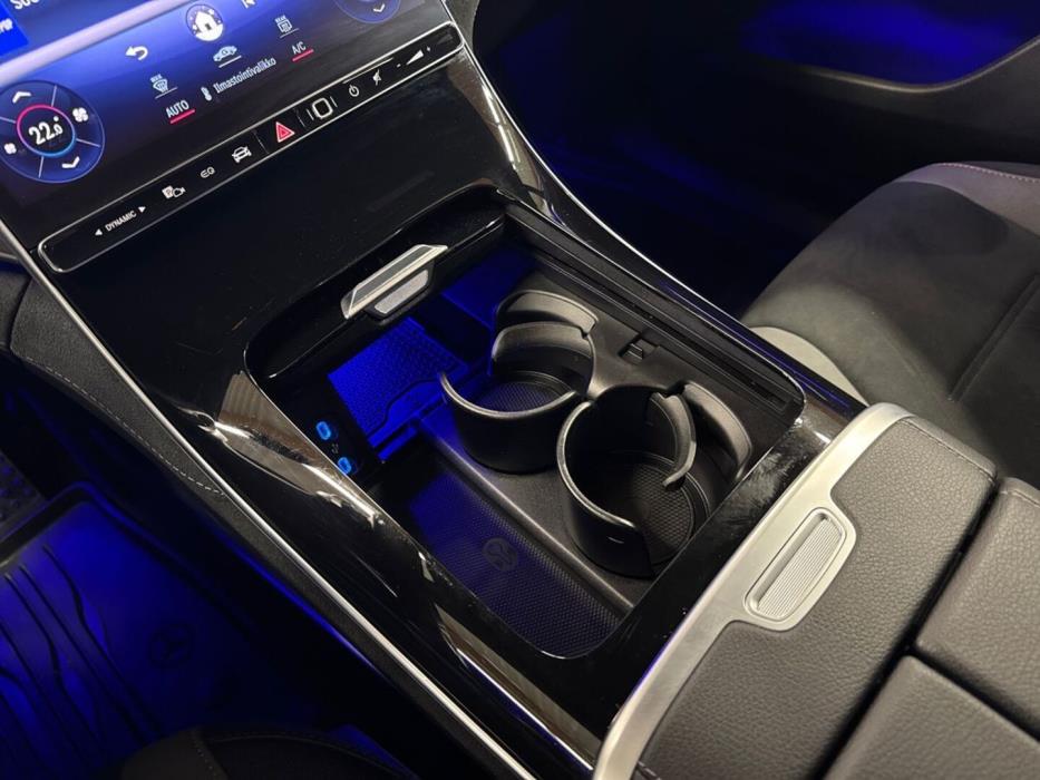 MERCEDES-BENZ EQE SUV 2025