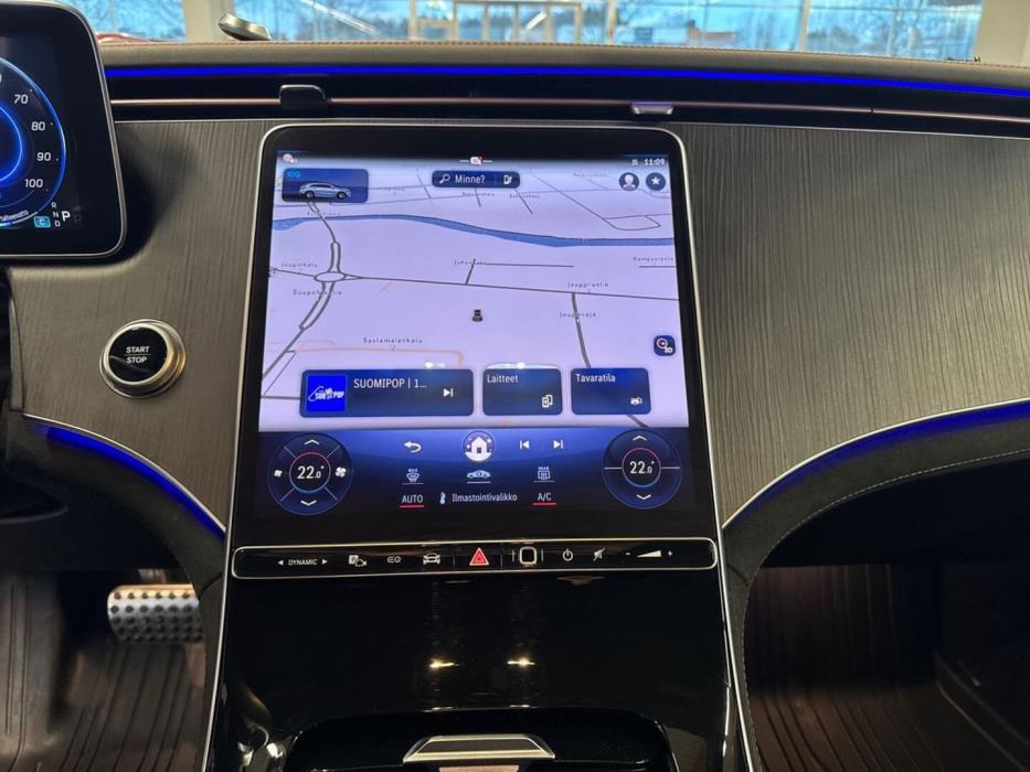 MERCEDES-BENZ EQE SUV 2025