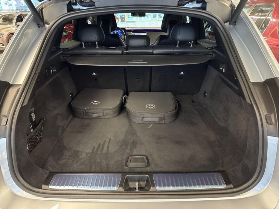 MERCEDES-BENZ EQE SUV 2025