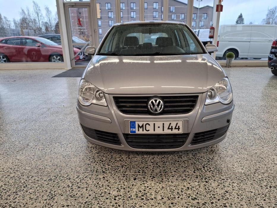VOLKSWAGEN Polo 2006