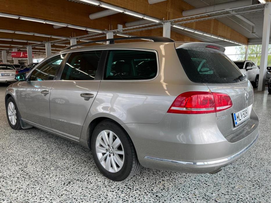 VOLKSWAGEN Passat 2014