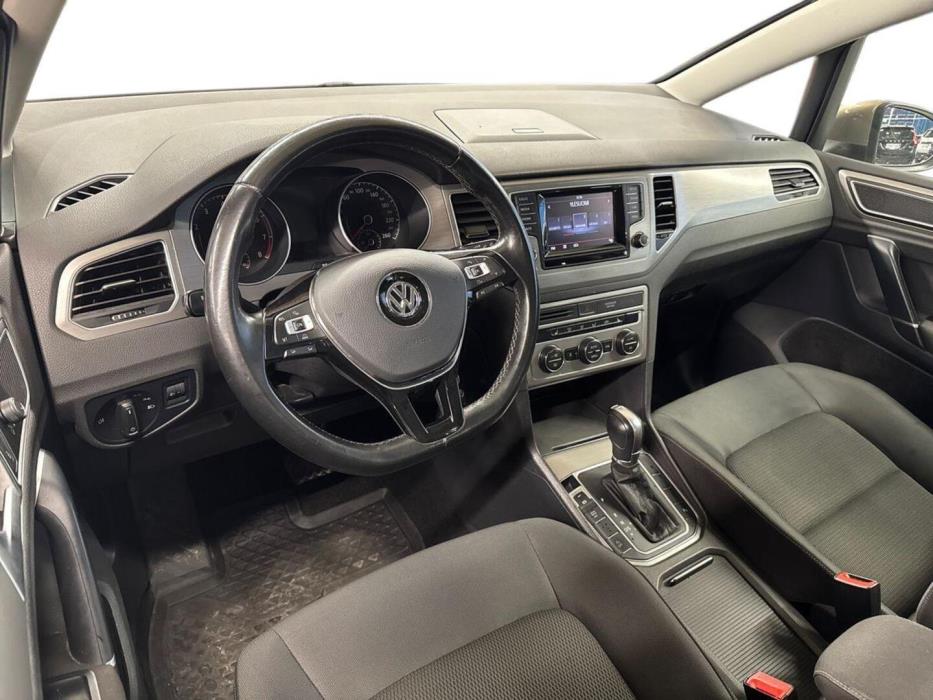 VOLKSWAGEN Golf Sportsvan 2014