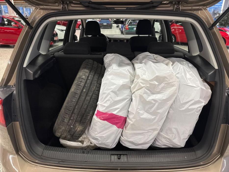 VOLKSWAGEN Golf Sportsvan 2014