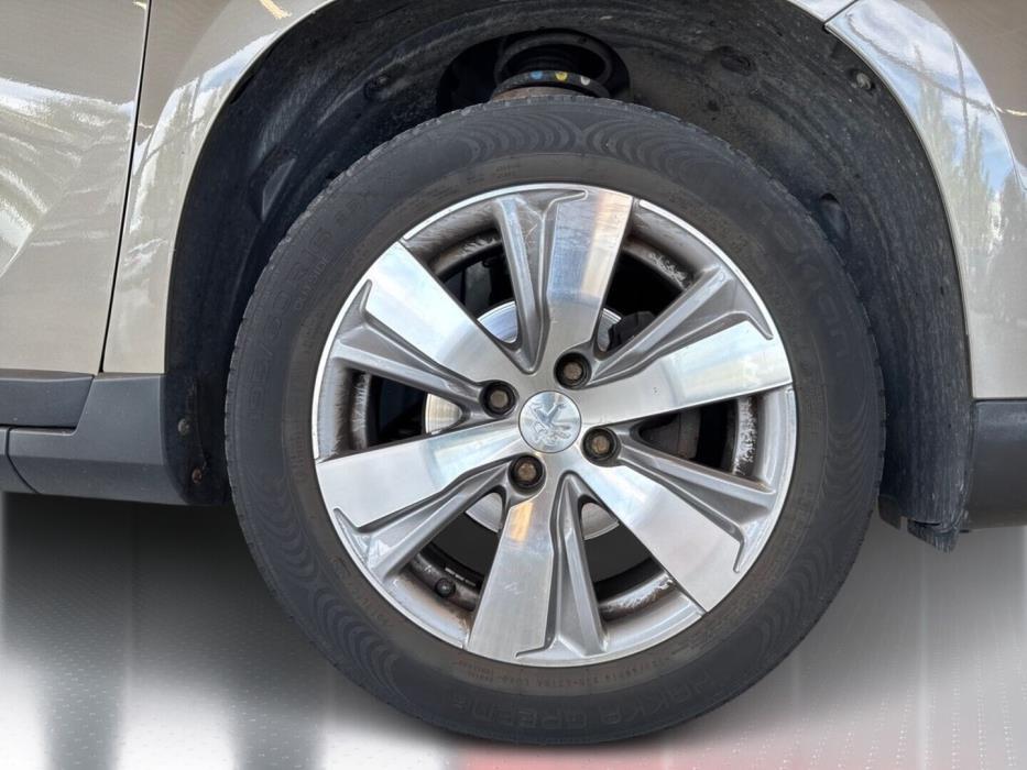 PEUGEOT 2008 2015
