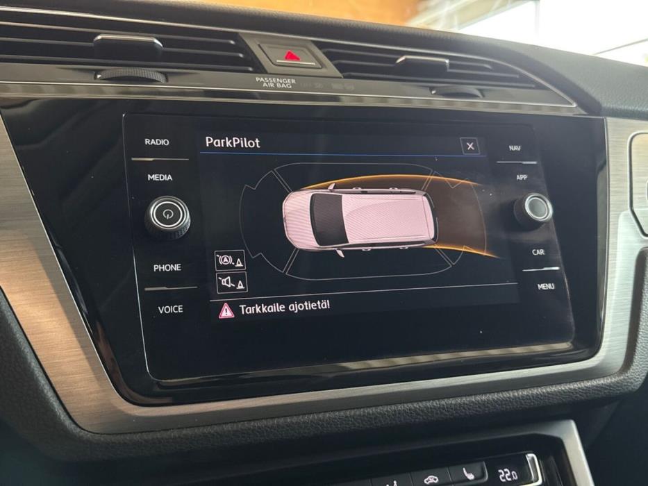 VOLKSWAGEN Touran 2018