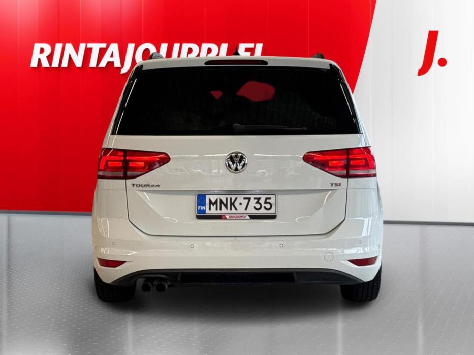 VOLKSWAGEN Touran 2018