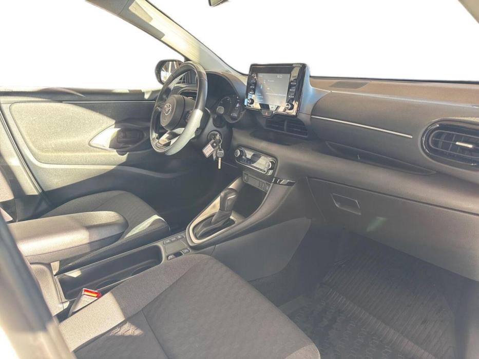 TOYOTA Yaris 2022