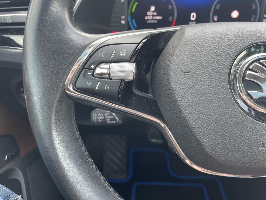 SKODA Superb 2023