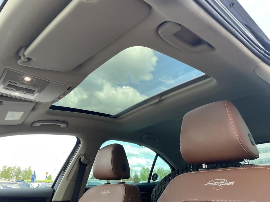 SKODA Superb 2023