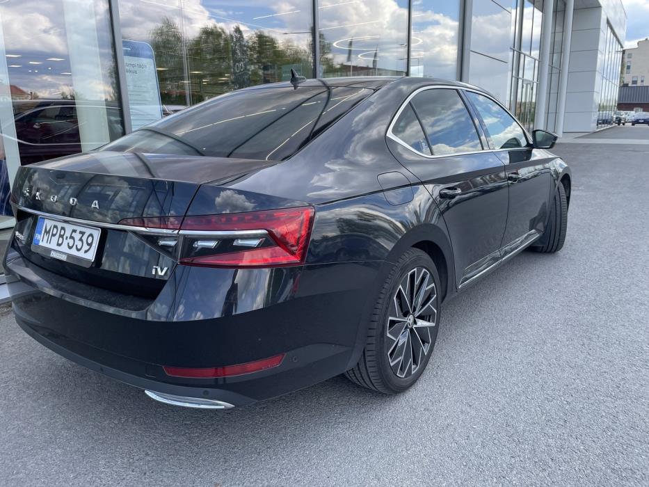 SKODA Superb 2023