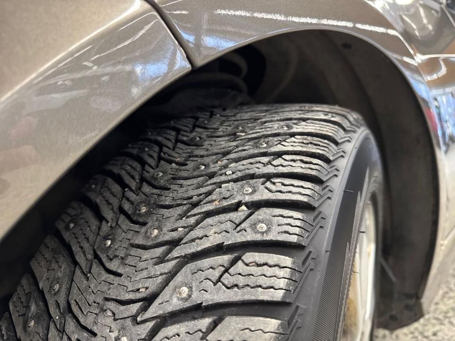 MERCEDES-BENZ E 2010