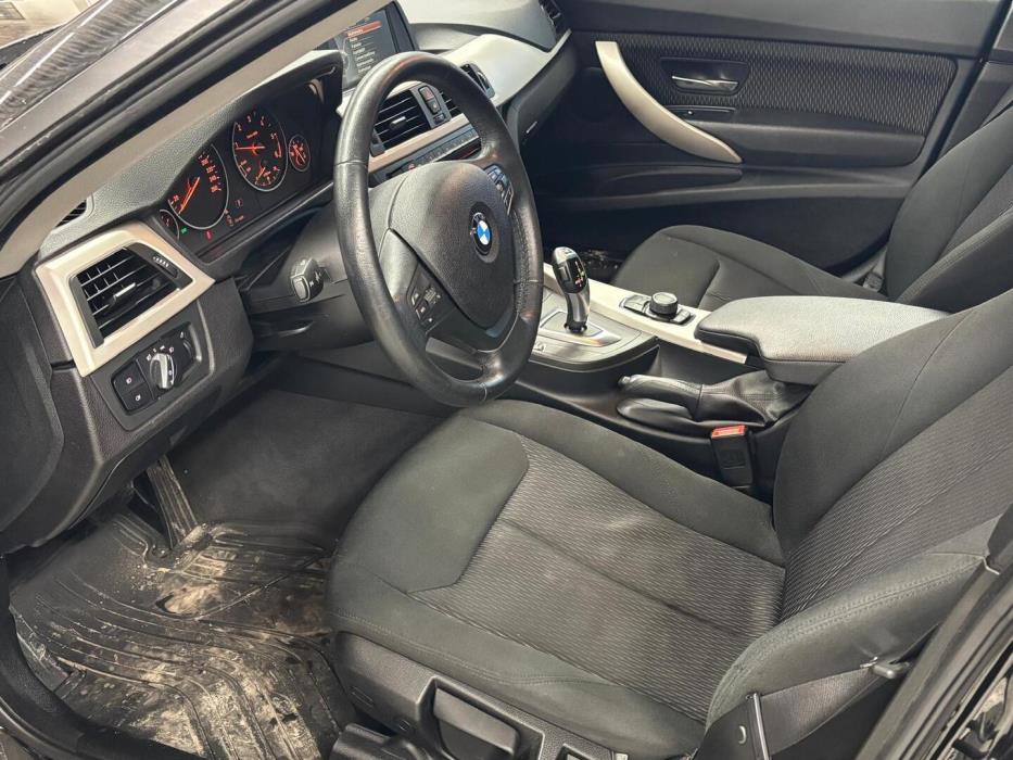 BMW 320 Gran Turismo 2016