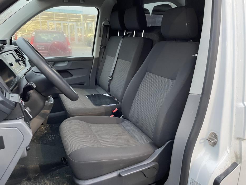 VOLKSWAGEN Transporter 2021