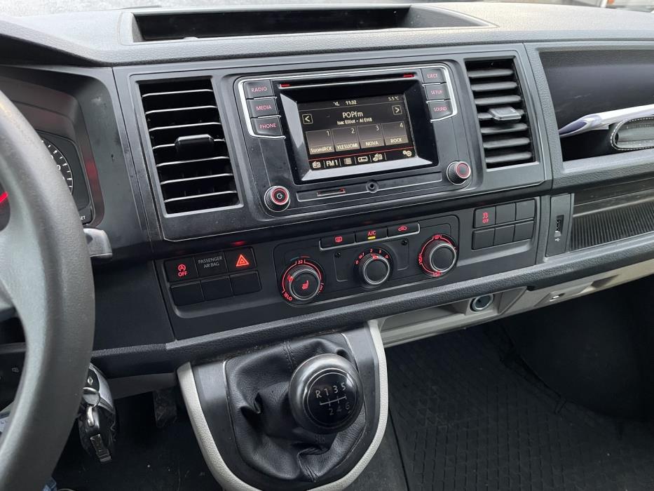 VOLKSWAGEN Transporter 2017