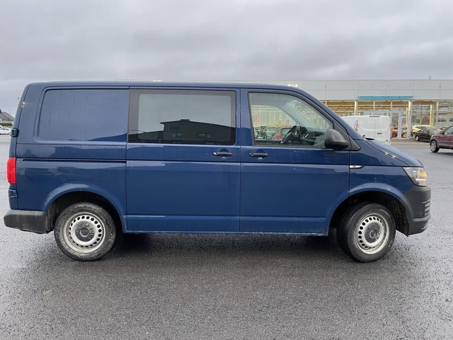 VOLKSWAGEN Transporter 2017