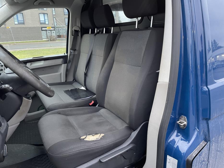 VOLKSWAGEN Transporter 2017