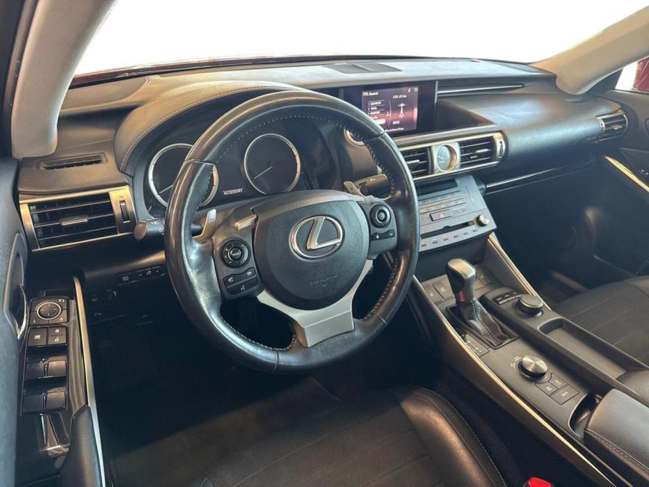 LEXUS IS 2014