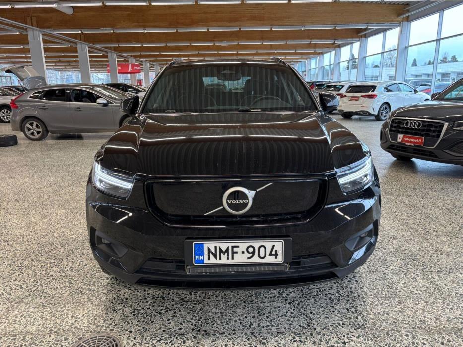 VOLVO XC40 2021