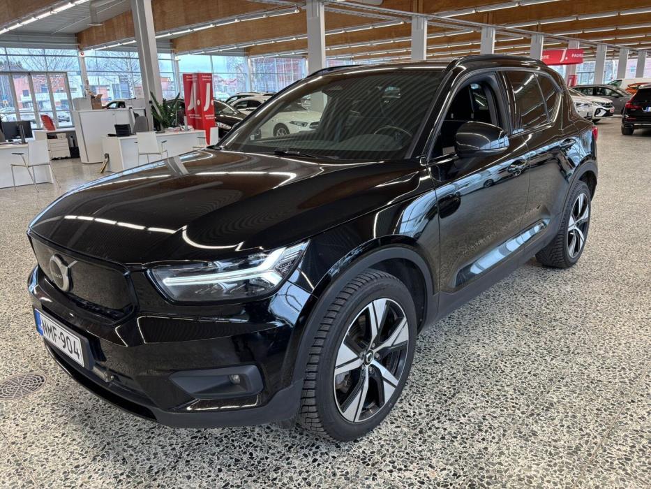 VOLVO XC40 2021