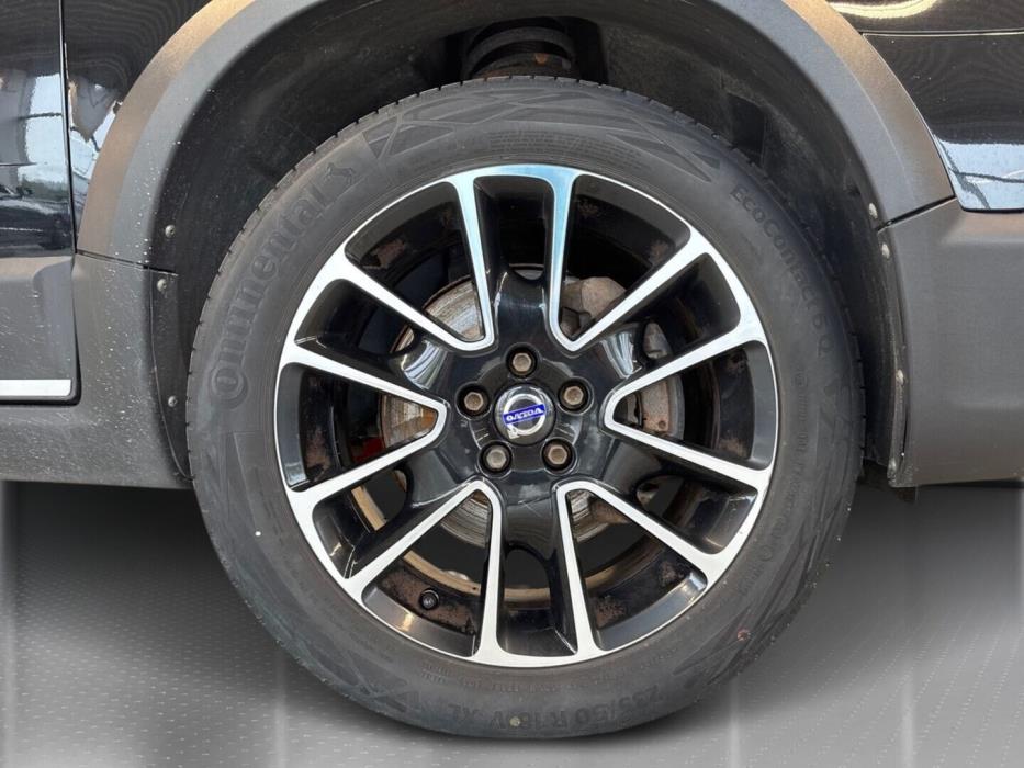 VOLVO XC70 2015