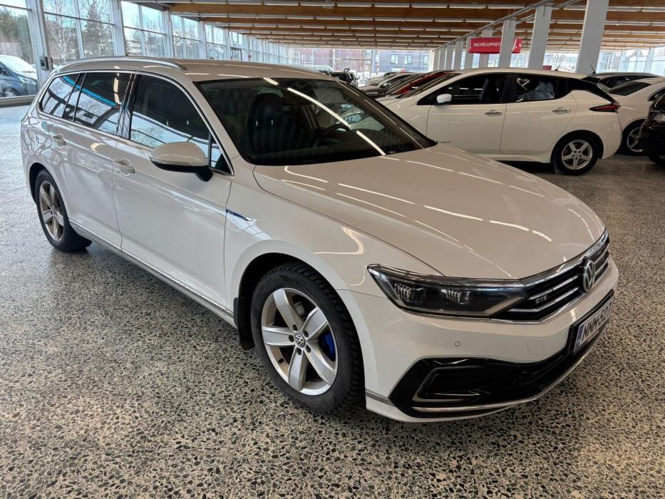 VOLKSWAGEN Passat 2019