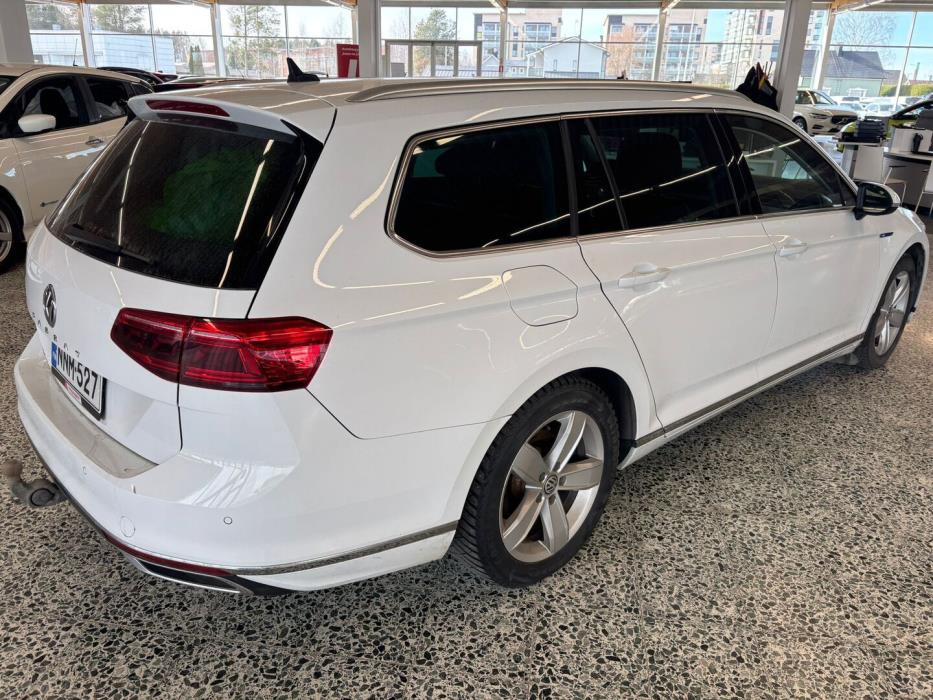 VOLKSWAGEN Passat 2019