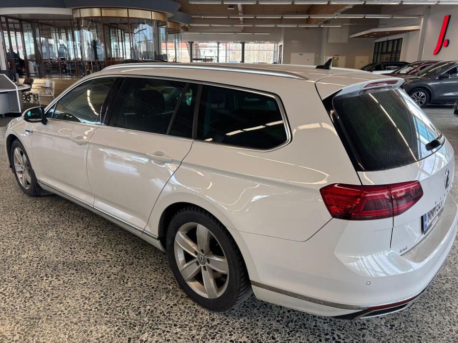 VOLKSWAGEN Passat 2019