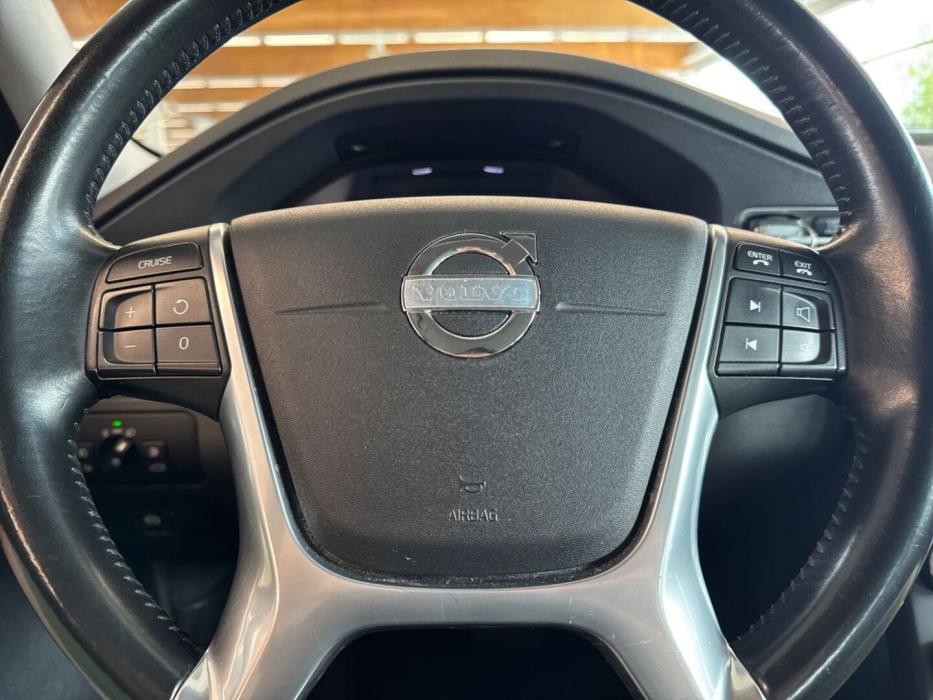 VOLVO V70 2009