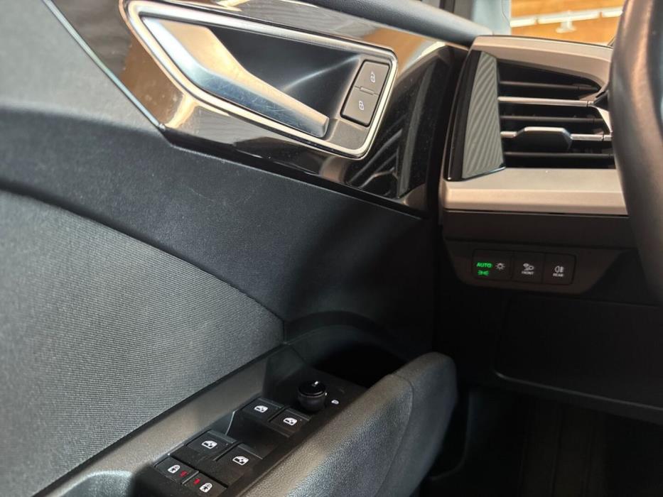 AUDI Q4 e-tron 2023