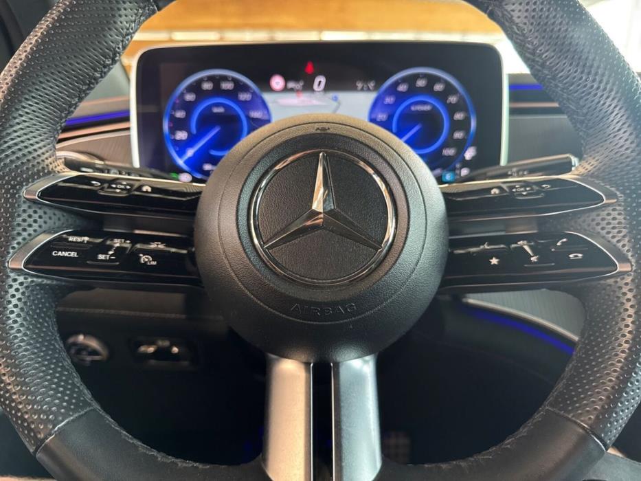 MERCEDES-BENZ EQE SUV 2024