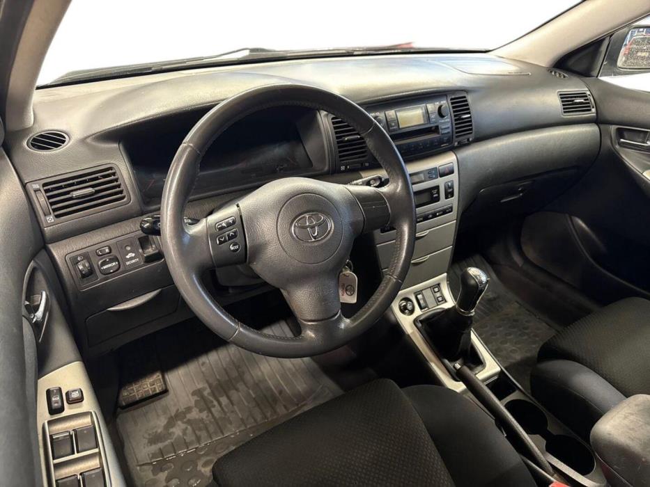 TOYOTA Corolla 2005
