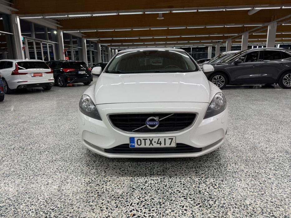 VOLVO V40 2013