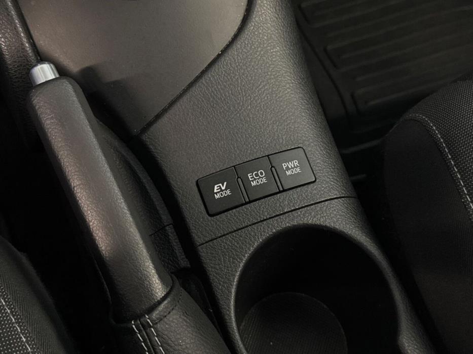 TOYOTA Auris 2015