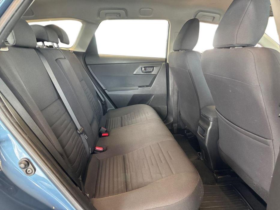 TOYOTA Auris 2015