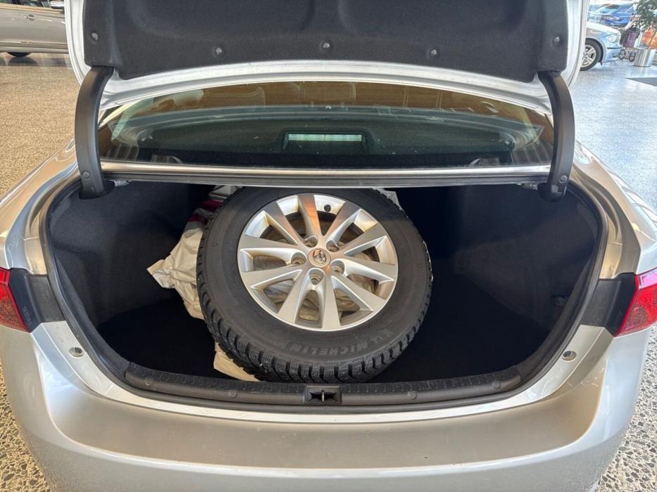 TOYOTA Avensis 2015