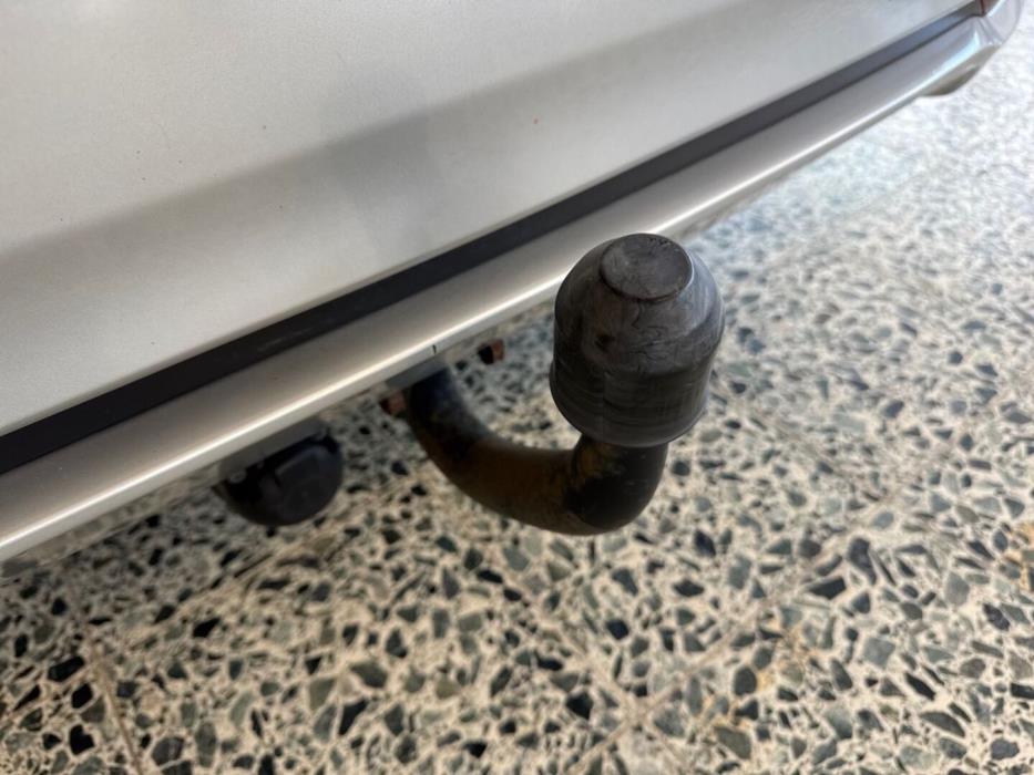 TOYOTA Avensis 2015