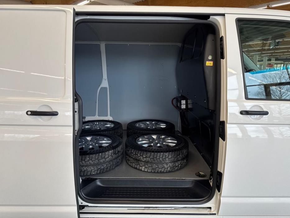 VOLKSWAGEN Transporter 2018