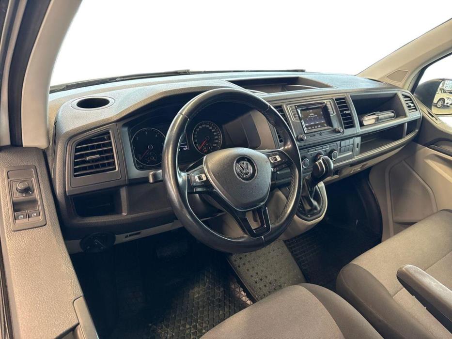 VOLKSWAGEN Transporter 2018