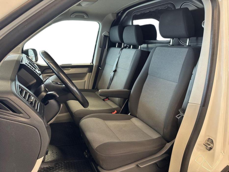 VOLKSWAGEN Transporter 2018