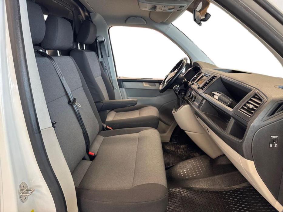 VOLKSWAGEN Transporter 2018